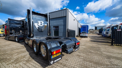 20260329-Tom-Holding-00356